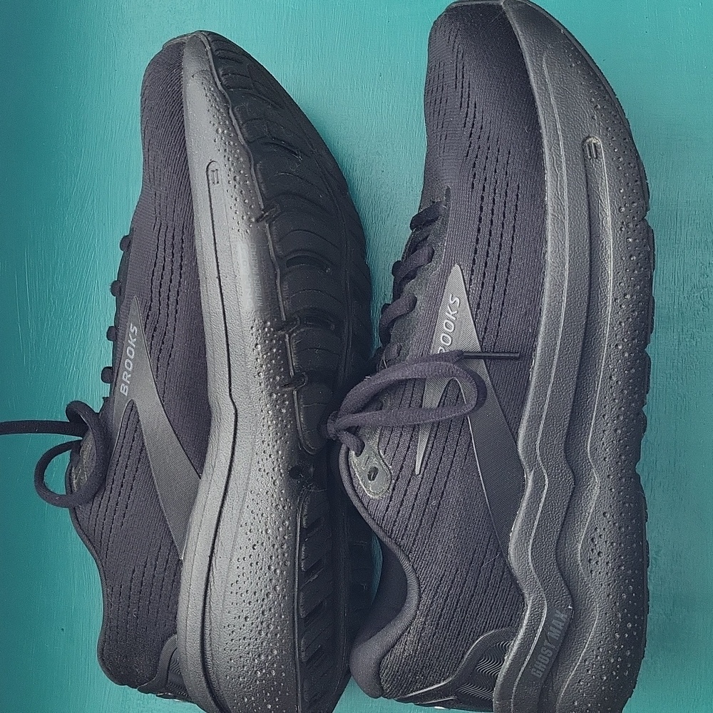 Brooks Ghost Max 2 Running Shoes - Ebony - 9.5 M - Picture 2 of 8